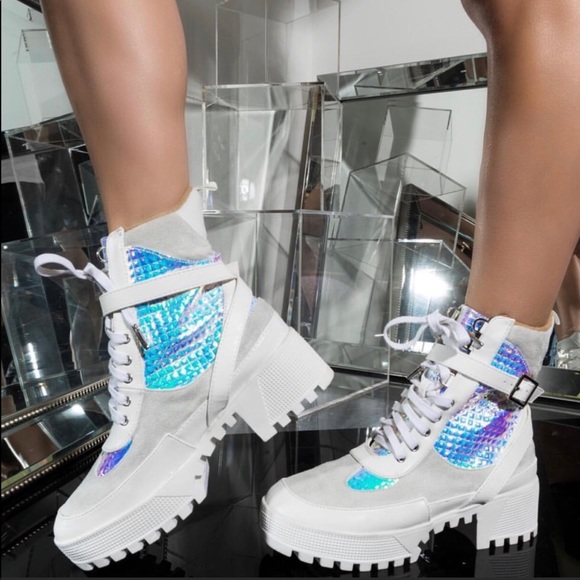 Shoes - Nude Commander Boot